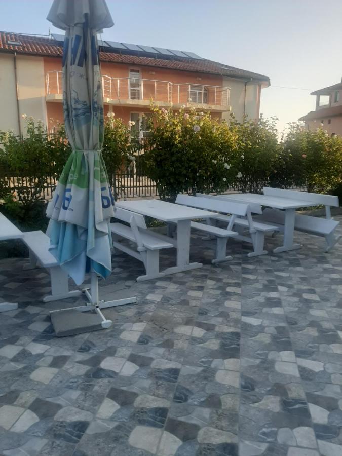 Family Hotel Coral Sozopol Buitenkant foto