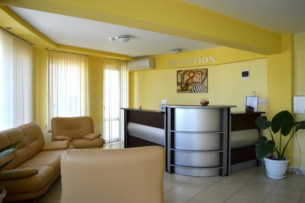 Family Hotel Coral Sozopol Buitenkant foto