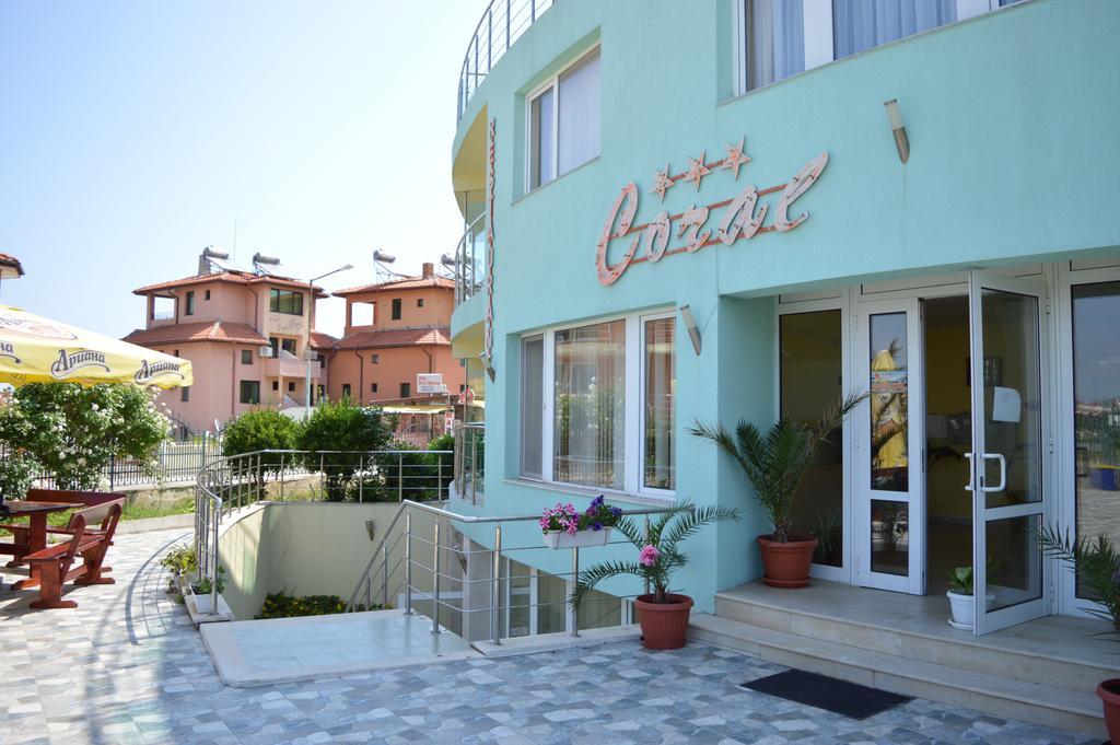Family Hotel Coral Sozopol Buitenkant foto