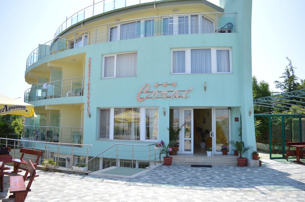 Family Hotel Coral Sozopol Buitenkant foto