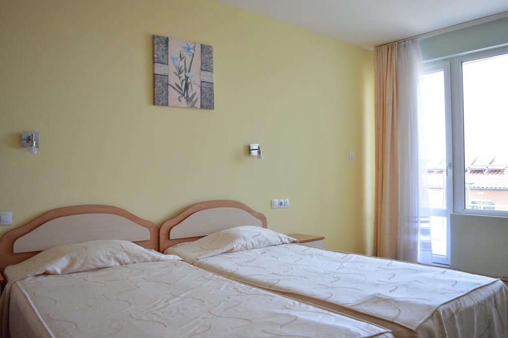 Family Hotel Coral Sozopol Kamer foto