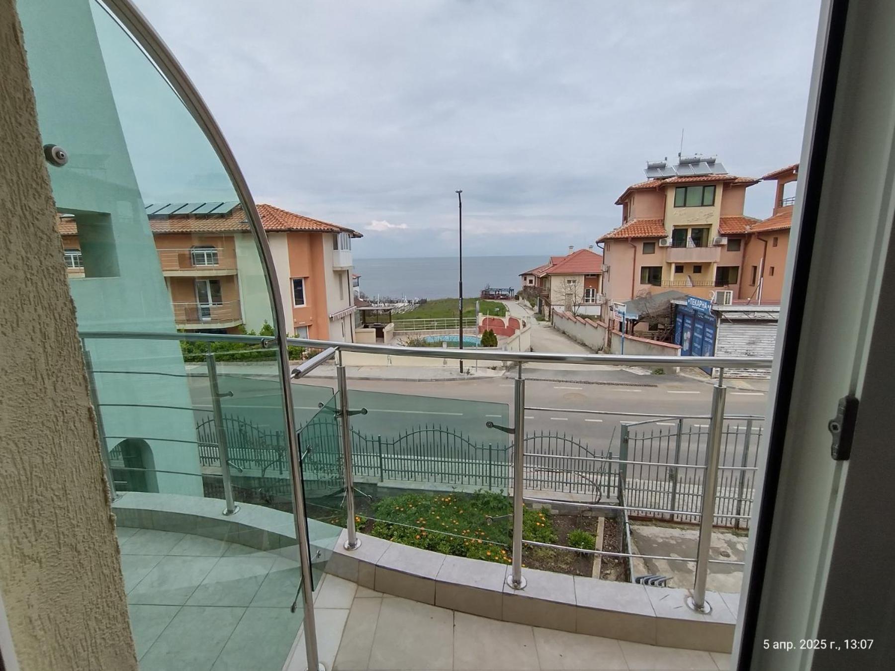 Family Hotel Coral Sozopol Buitenkant foto